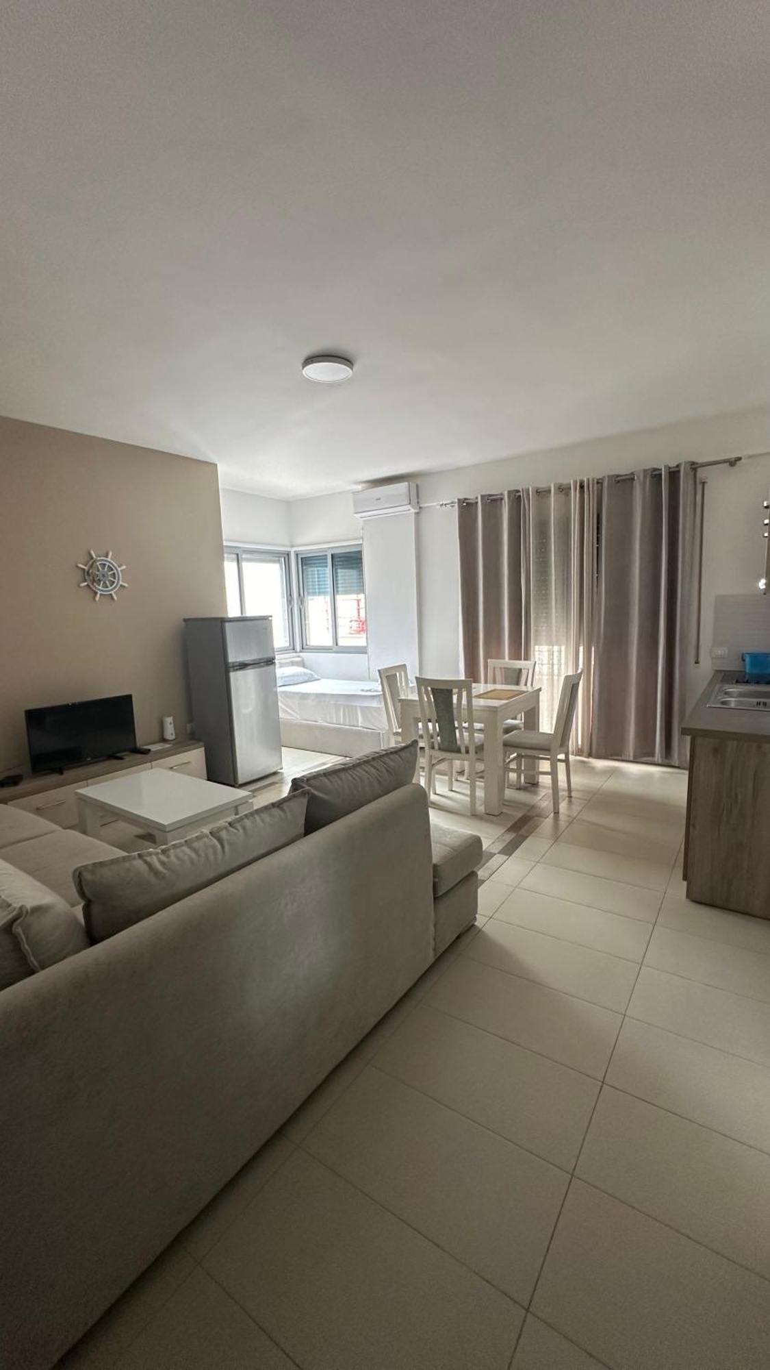 Jasmine Apartments Sarande Phòng bức ảnh